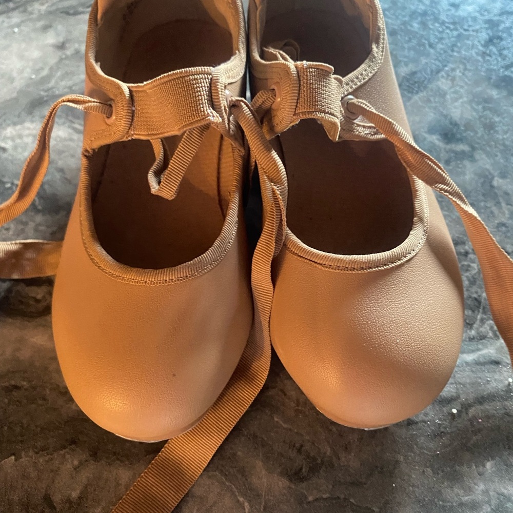 Toddler size 9.5 tap shoes